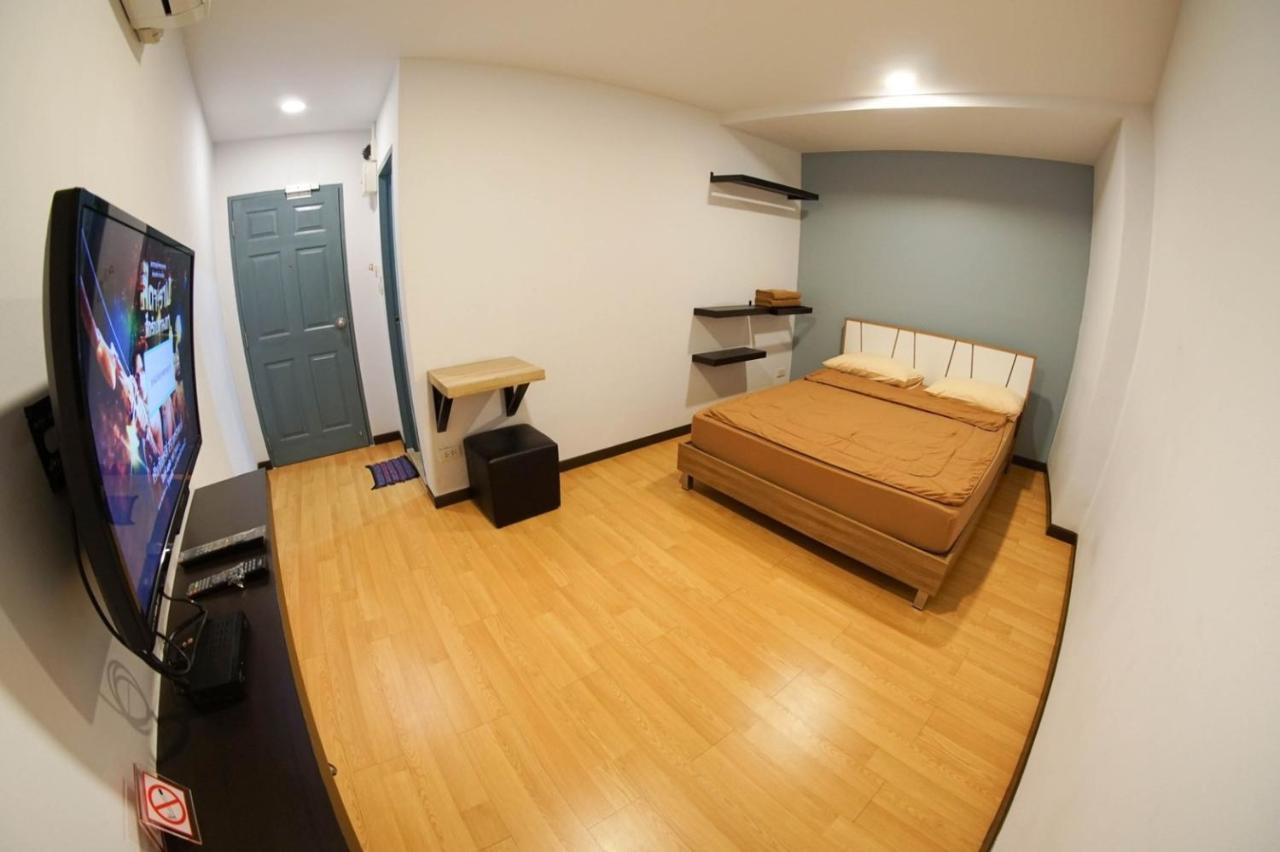 בנגקוק Inn Trog And Inn Soi (Adults Only) מראה חיצוני תמונה